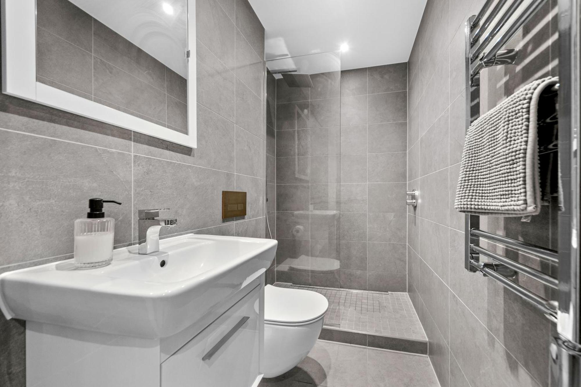 Springfield Thirteen Harrogate Extérieur photo