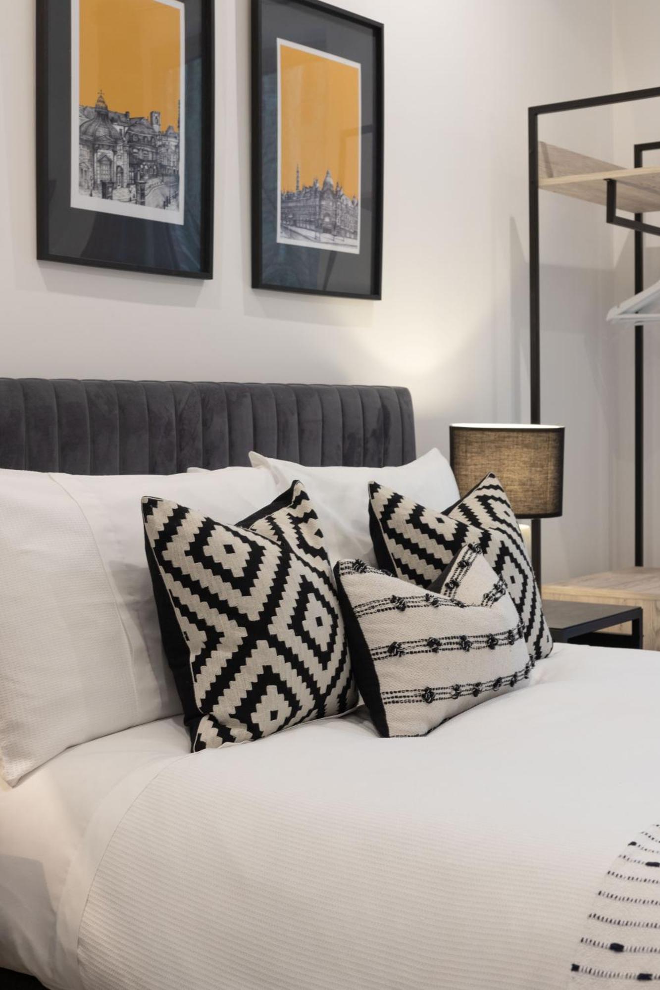Springfield Thirteen Harrogate Extérieur photo
